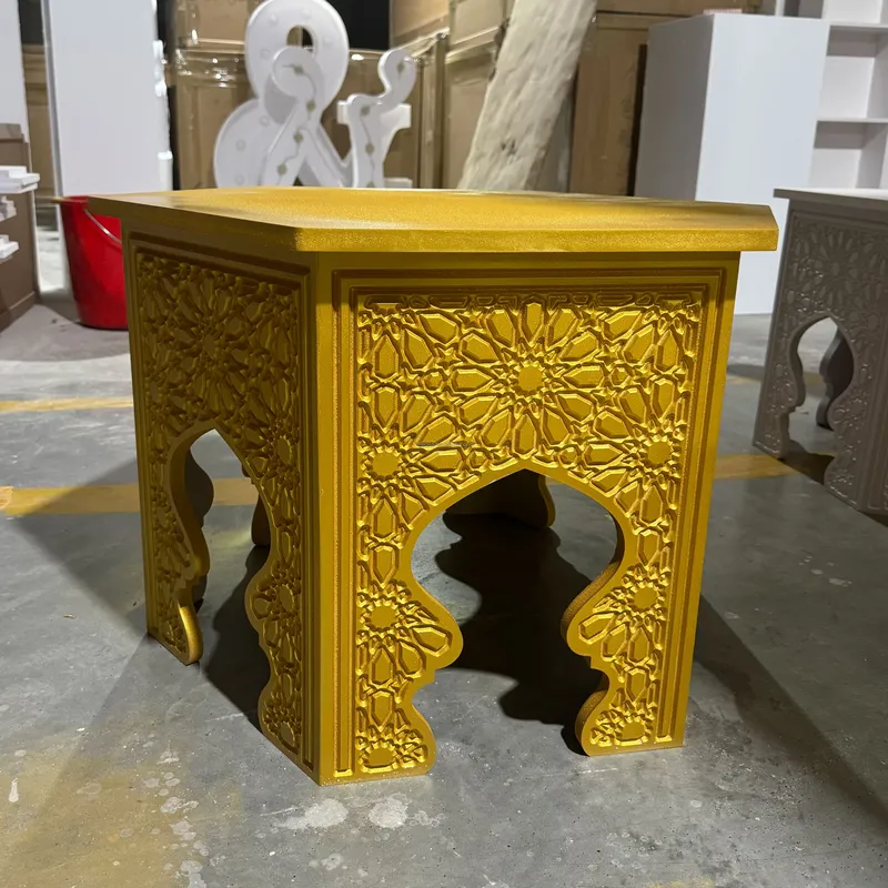 طاولة جانبية دائرية بنمط زهور  - مراجعة Indian Wedding Decor Supply وسعره