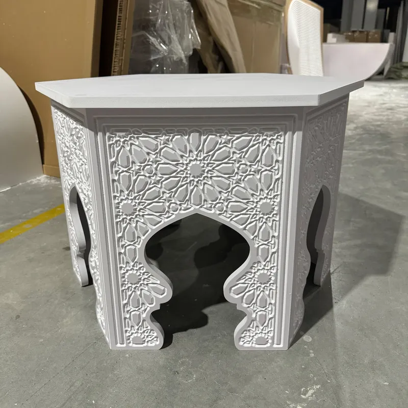 طاولة جانبية دائرية بنمط زهور  - مراجعة Indian Wedding Decor Supply وسعره