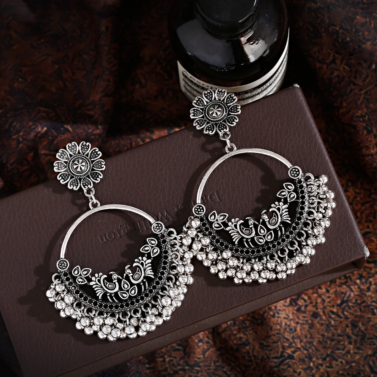 الرجعية العرقية الفضة اللون ال - مراجعة Indian Wedding Supply وسعره
